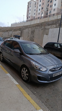 voitures-hyundai-accent-rb-4-portes-2018-hraoua-alger-algerie