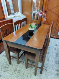 tables-table-bois-rouge-premier-choix-qualite-prix-disponible-4-chaises-et-6-bab-ezzouar-alger-algerie