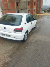 voitures-peugeot-306-2001-afir-boumerdes-algerie