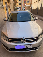 voitures-volkswagen-passat-2012-bleu-motion-tlemcen-algerie