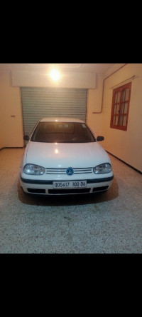 voitures-volkswagen-golf-4-2000-bejaia-algerie