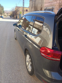 voitures-volkswagen-touran-2018-aflou-laghouat-algerie