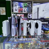 ملحقات-ps5-slim-fat-ps4-xbox-series-x-s-nintendo-switch-2-jeux-manettes-volants-gaming-gift-cards-حسين-داي-الجزائر