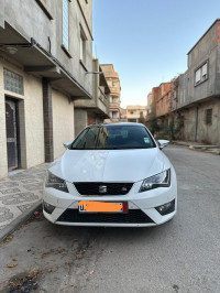 voitures-seat-leon-2015-fr15-tiaret-algerie