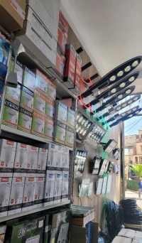 Fournisseur Éclairage public industriel BANC public el hamiz العاب الحداىق كراس حديد حطب 