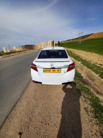 citadine-toyota-yaris-2015-tiaret-algerie