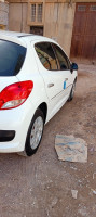 voitures-peugeot-207-plus-2013-batna-algerie