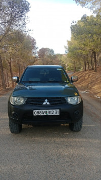 voitures-mitsubishi-l200-2012-oran-algerie