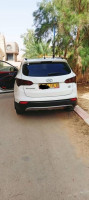 tout-terrain-suv-hyundai-santafe-2015-ouargla-algerie