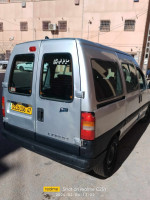 commerciale-peugeot-expert-2006-2-litres-hdi-bounoura-ghardaia-algerie