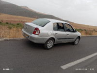 voitures-renault-clio-classique-2007-grarem-gouga-mila-algerie