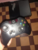 consoles-xbox-one-500gb-ji-m3aha-li-tchargi-les-piles-bab-el-oued-alger-algerie