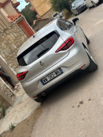 voitures-renault-clio-5-2021-bejaia-algerie