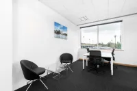 Bureau privé à louer pour 3 personnes à Algiers, Bunyan Hydra