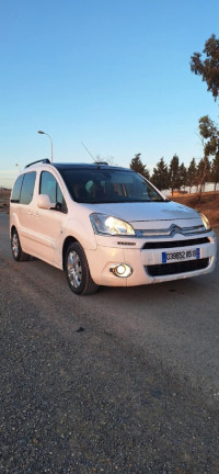 voitures-citroen-berlingo-2015-bougaa-setif-algerie