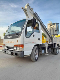 camion-isusu-2005-msila-algerie