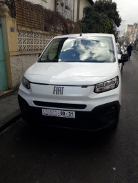 voitures-fiat-doblo-2024-new-constantine-algerie