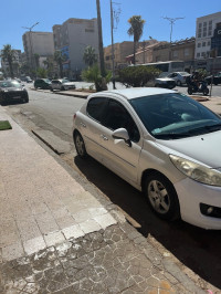 voitures-peugeot-207-2011-allure-hassi-bounif-oran-algerie