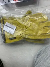 Gants thermiques made in Suede, chaussures de sécurité de la marque ERGO Made in France 
