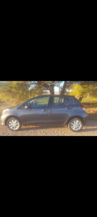 voitures-toyota-yaris-2012-alger-centre-algerie