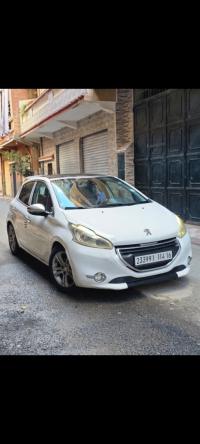 سيارات-peugeot-208-2014-allure-الكاليتوس-الجزائر