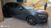 voitures-seat-leon-2021-fr15-ksar-boukhari-medea-algerie