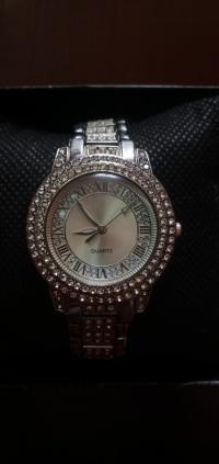 نساء-montre-quartz-femme-باب-الزوار-الجزائر