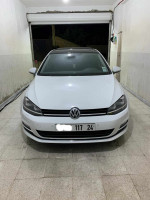 voitures-volkswagen-golf-7-2017-la-carat-plus-algerie