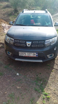 voitures-dacia-sandero-2017-stepway-ait-rzine-bejaia-algerie