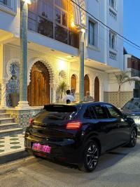 سيارات-peugeot-208-2025-pack-allure-full-options-باب-الزوار-الجزائر
