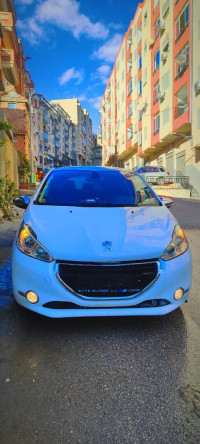 voitures-peugeot-208-2015-allure-bejaia-algerie