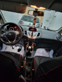 voitures-ford-fiesta-2012-اقرا-لتحت-bir-el-djir-oran-algerie