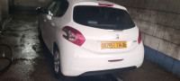 voitures-peugeot-208-2014-aleur-bejaia-algerie