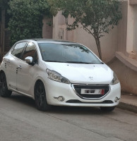 voitures-peugeot-208-2014-allure-mascara-algerie