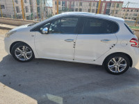 voitures-peugeot-208-2014-allure-mascara-algerie