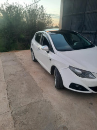 voitures-seat-ibiza-2012-loca-taourga-boumerdes-algerie