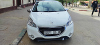 voitures-peugeot-208-2015-allure-maghnia-tlemcen-algerie