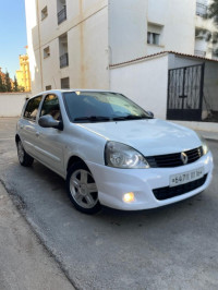 voitures-renault-clio-campus-2011-el-achour-alger-algerie