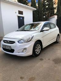 voitures-hyundai-accent-rb-4-portes-2013-el-achour-alger-algerie