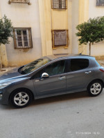 voitures-peugeot-308-2010-ain-defla-algerie