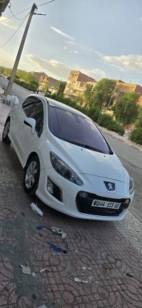 سيارات-peugeot-308-2013-المحمل-خنشلة-الجزائر