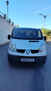 عربة-نقل-renault-trafic-2014-بجاية-الجزائر