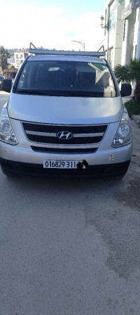 fourgon-hyundai-h1-2011-el-harrouch-skikda-algerie