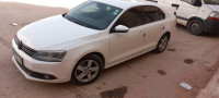 voitures-volkswagen-jetta-2014-confotline-mecheria-naama-algerie