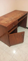 tables-pc-bureaux-bureau-bois-rouge-bab-ezzouar-alger-algerie