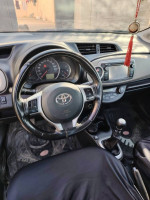 voitures-toyota-yaris-2013-taghzout-bouira-algerie