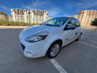 voitures-renault-clio-3-2012-night-and-day-zeralda-alger-algerie