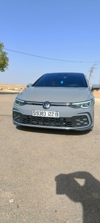 سيارات-volkswagen-golf-8-2022-gtd-بيضاء-برج-سطيف-الجزائر