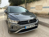 voitures-volkswagen-t-roc-2023-life-skikda-algerie