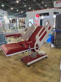 طب-و-صحة-table-daccouchement-gynecologie-electrique-hauteur-variable-taem-عين-النعجة-الجزائر
